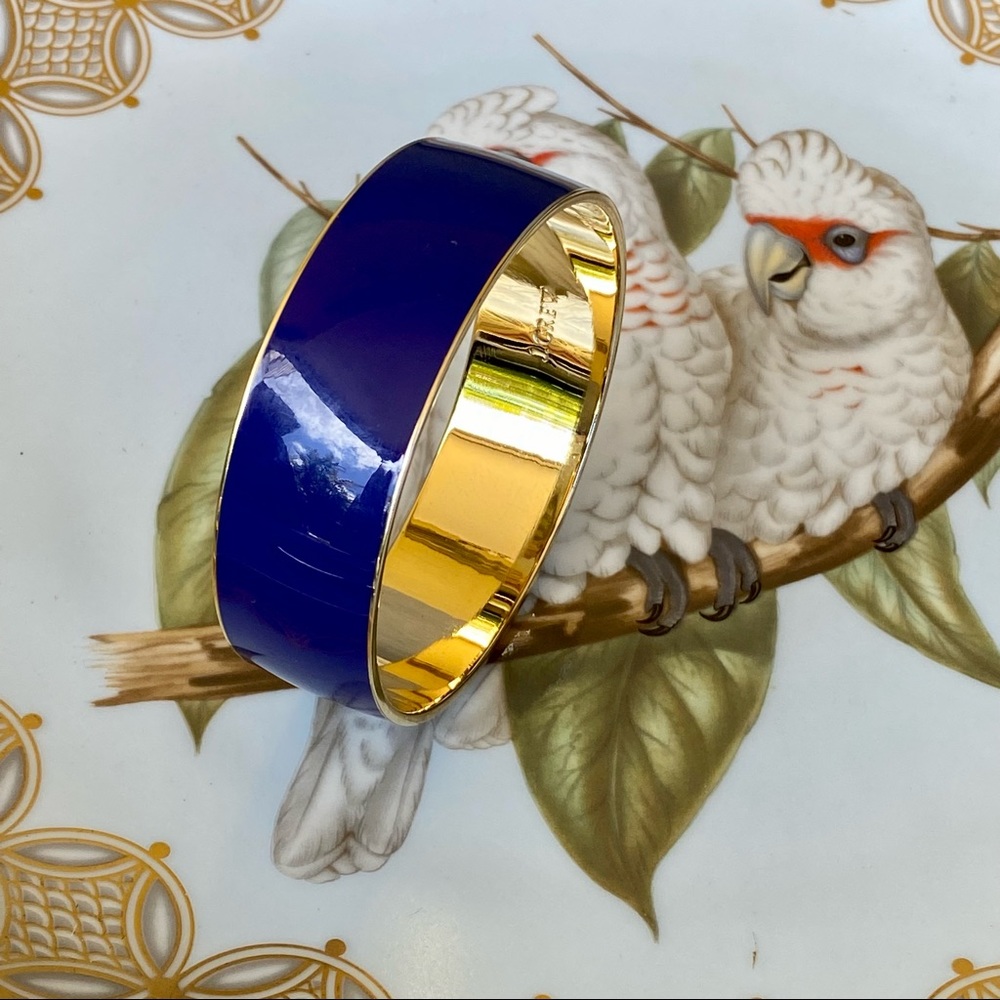 Set (4) > 3 J.Crew Enamel Bangles + 1 Unbranded Starfish Enamel Gold Trim Bangle - Picture 6 of 14